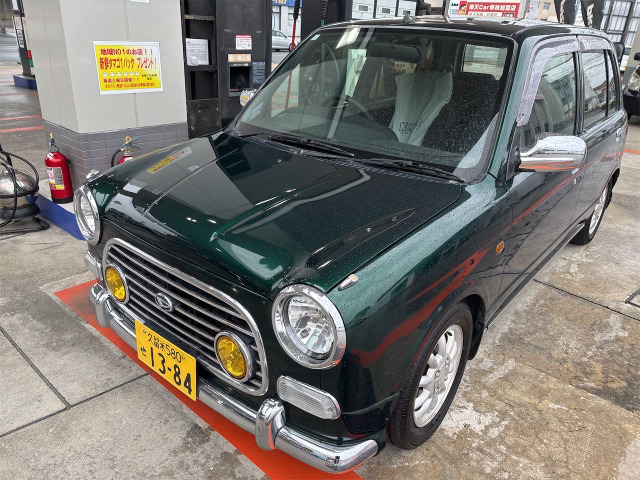 ミラジーノベース