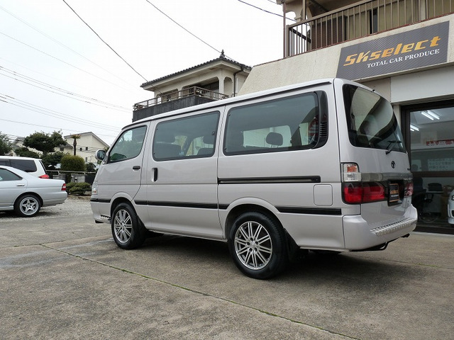 ���[�Ԍ���Ԍ��͂�����񃁃��e�i���X����y�C���g�A�h���X�A�b�v�p�[�c�̔����t���A�`���[�j���O�ȂǂȂ�ł������k���������B