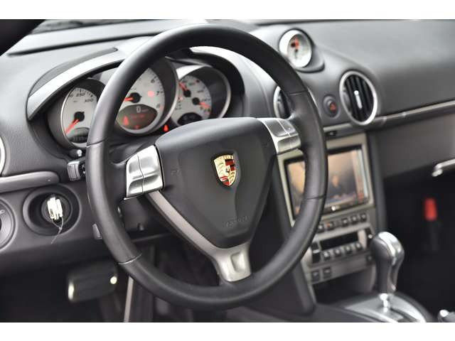 �y���i���Ԃ̂ݍ݌Ɂz���Ђł́A��ɐ��K�f�B�[���[����̃����I�[�i�[�ԁA���ЊǗ����[�U�[����ԁE����ԁA���Ћߗׂ̂��q�l����̒��ڔ���ԁA���ɂđ����]��4.5�_�ȏ�̍��i���ԗ���̔������Ē����Ă���܂��B