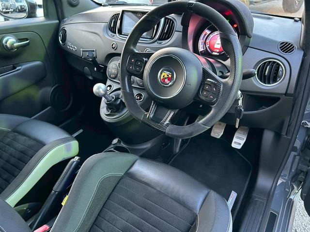 アバルト595コンペティツィオーネ パフォーマンス パッケージ II