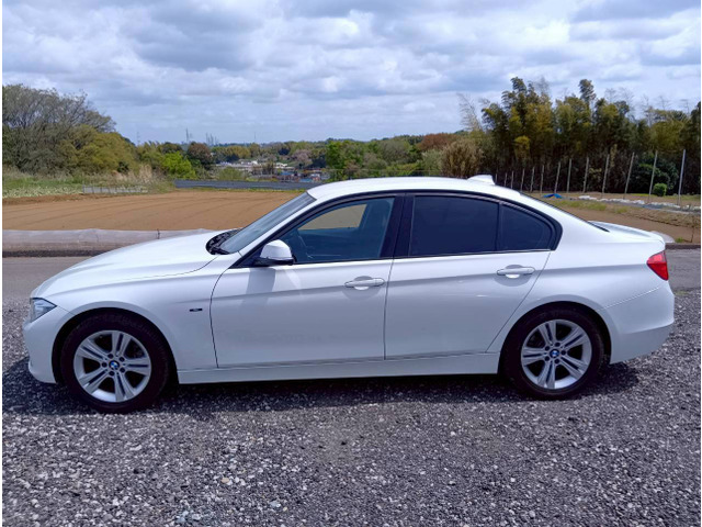 3シリーズセダン320i スポーツ