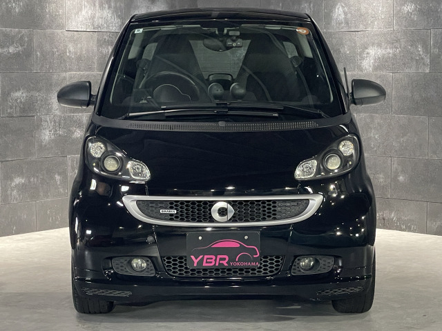 スマートフォーツークーペブラバス エクスクルーシブ