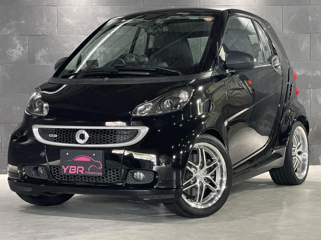 スマートフォーツークーペブラバス エクスクルーシブ