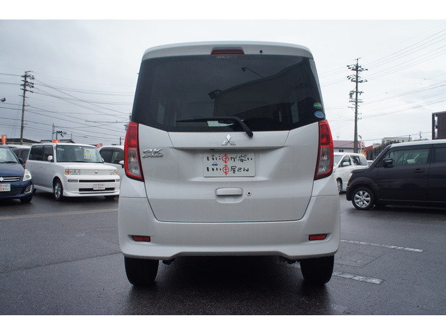 ���ÁA�V�i��HDD�i�r�AETC�A�n�f�W�`���[�i�[�A�t���b�v�_�E�����j�^�[�A�o�b�N���j�^�[�Ȃǉ��ł������k���������B����肩���芷���A�������ݎ��t���\�ł�!�|�[�^�u���i�r�t���Z�O�ȂǊe���[�J�[��舵���L