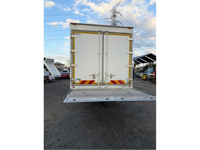 コンドル冷蔵冷凍車