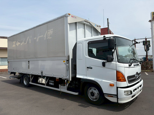 車体形状を問わず幅広いジャンルの車両を取り扱っております。