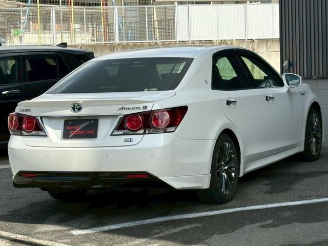 クラウンハイブリッド