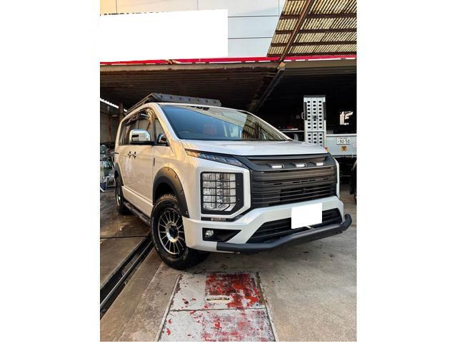 デリカD:5(三菱) 2.2 P 4WD　フルカスタム車! リフトアップ車! 中古車画像
