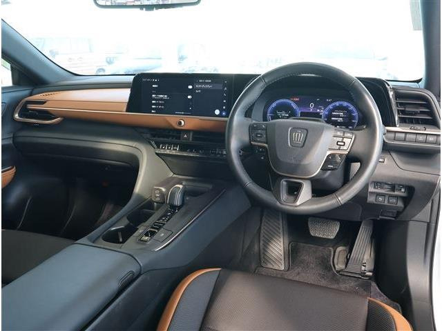 クラウンクロスオーバー2.4 RS アドバンスト E-Four advanced 4WD