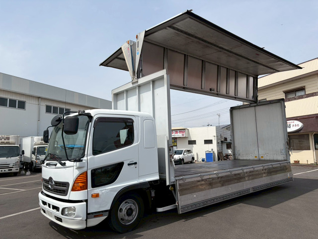 ☆外装洗車・内装クリーニング済み!!☆日本全国納車いたします。☆ドラレコ・バックカメラ・ETC取付も別途料金にて対応しております。☆足回り分解整備・タイヤ交換なども別途料金にて対応可能!!