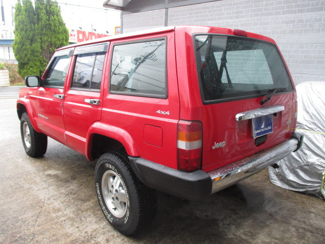 �����I�ȃV���G�b�g