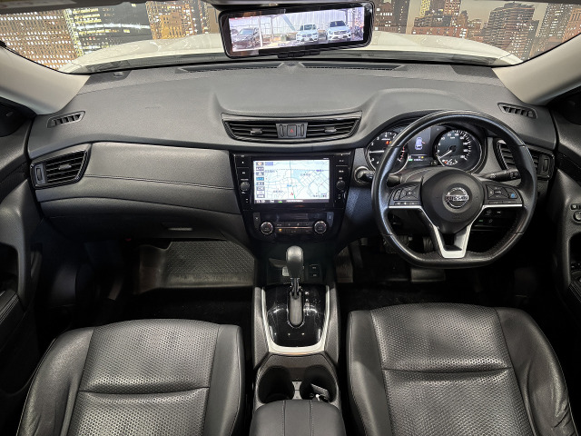 エクストレイル2.0 20Xi