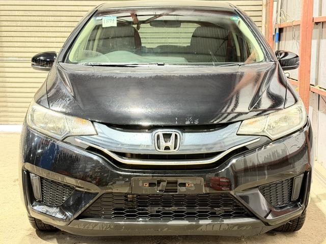 フィット1.3 13G Fパッケージ 4WD