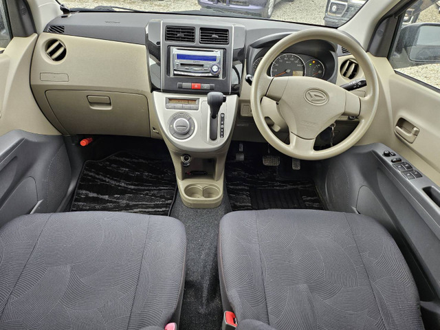 �f�ڎʐ^�����ł͂킩��ɂ����A�����ƍׂ����������ȂǋC�ɂȂ镔���Ȃǂ���܂����烁�[���⃉�C���ł�����v���܂�!���C�y�ɂ��₢���킹����������