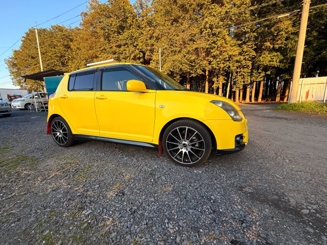 H18年 スズキ スイフト1.6 スポーツ 5速MT スズキ スイフト 1.6 スポーツ 5速MT/MOMOステ/車検付即納車OK 35.0万