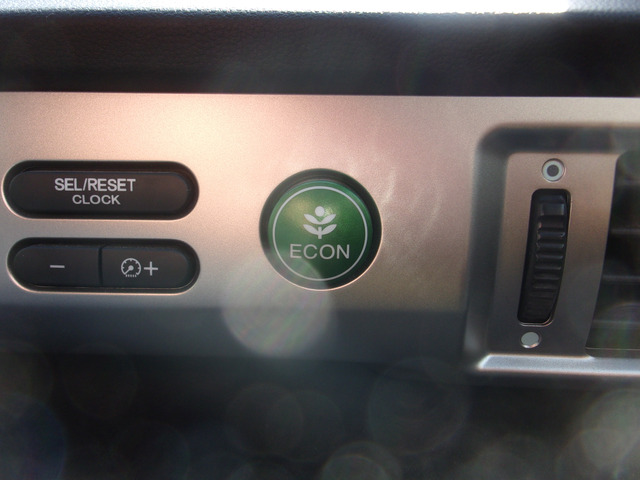 �G�R�m�~�[���[�h�X�C�b�`�B