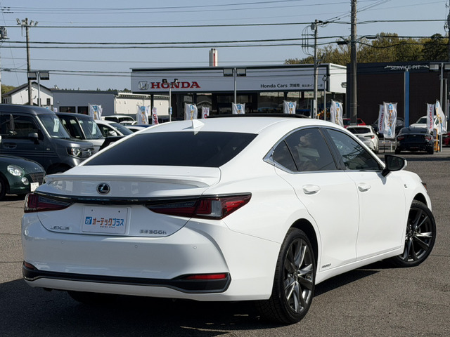 ES300h Fスポーツ