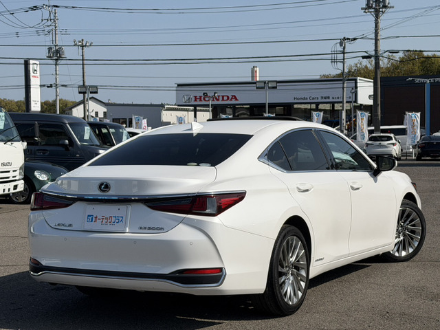 ES300h バージョンL