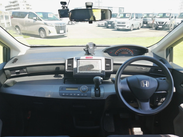 フリード1.5 G ジャストセレクション