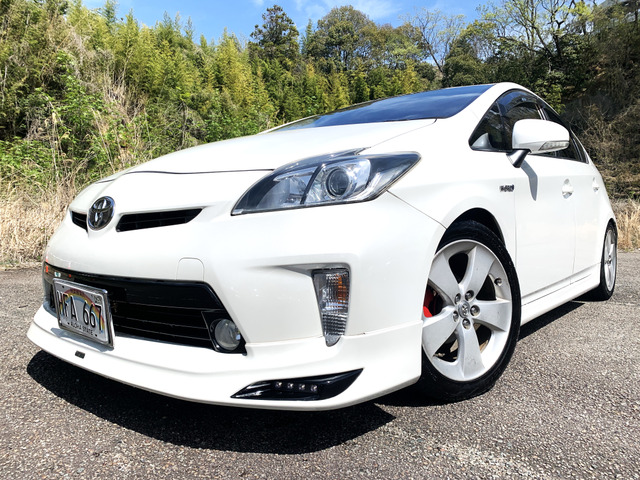 プリウス1.8 S