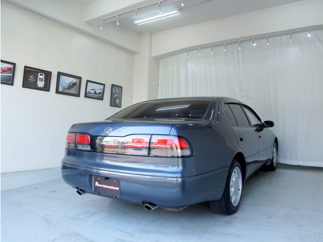 �T�����[�t�AETC�A�h�����R�ȂǊ������������[�����Ă��܂��B