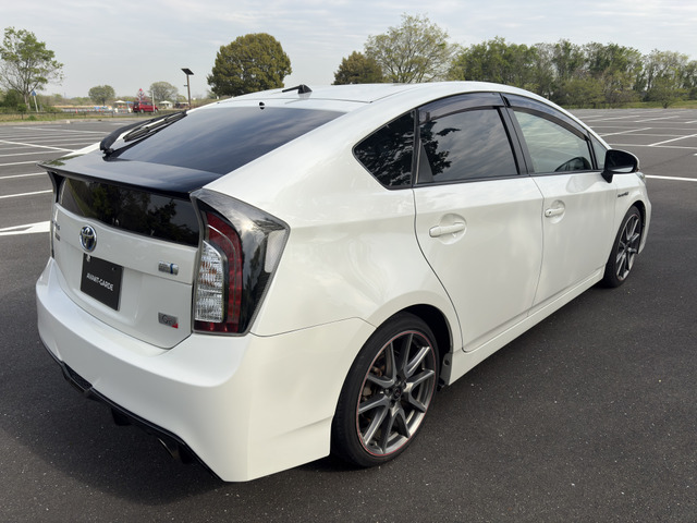 プリウス1.8 S ツーリングセレクション G's