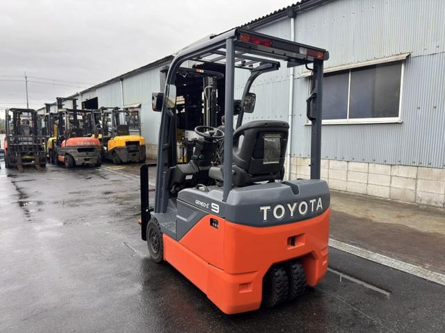 トヨタL&amp;F電動フォークリフト
