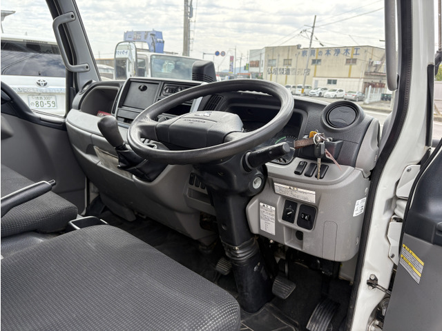 2990cc 2t 2�g�� ���{�f�B 3�l��� �ύ�2000Kg 5�� 5MT �p���[�E�C���h�E ���O���d�グ�ς� �f�B�[�[�� �L���u�I�[�o