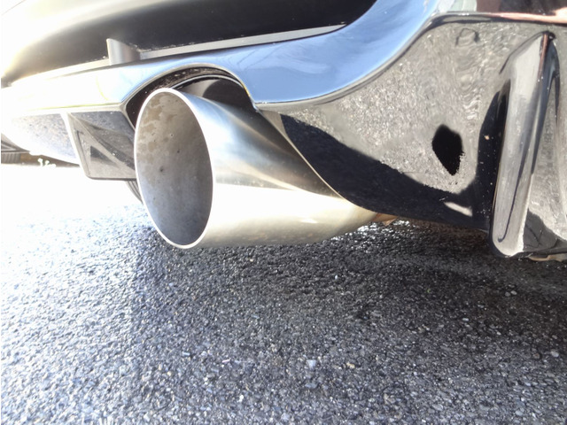 ���A�C�h�����O�ł͓K�x�Ȓቹ�A����]�ŋC�����̗ǂ��X�|�[�c�T�E���h��t�łĂ���܂���