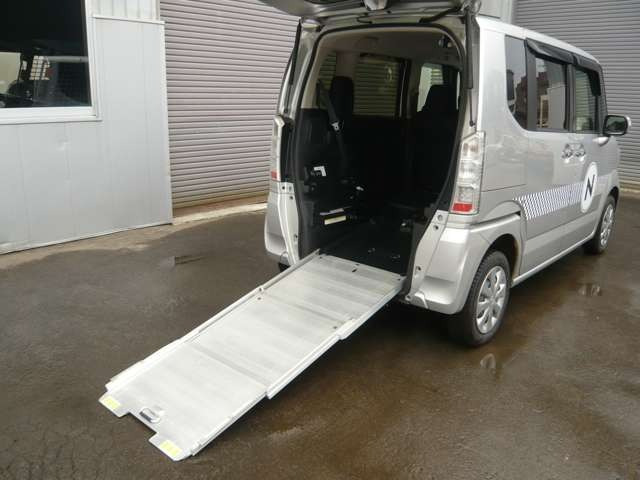 N-BOX+G Lパッケージ 車いす仕様車 4WD