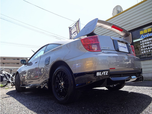 ���G���W�����k���11.5�ƁA�s�̂̎����ԗp�G���W���Ƃ��Ă͔�r�I�����ׁw�n�C�I�N�w��x�Ƃ���Ă���܂���