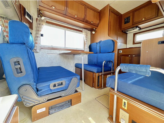 ハイエース2.7 DX ロング ミドルルーフ 4WD