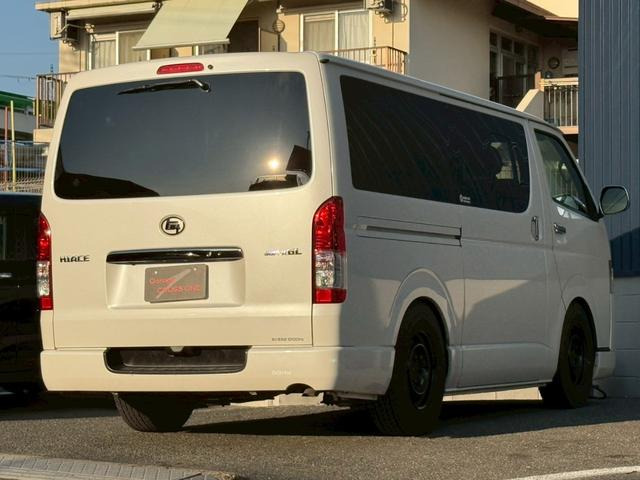 ハイエースバン