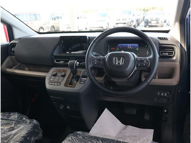 フリード1.5 e:HEV エアー EX