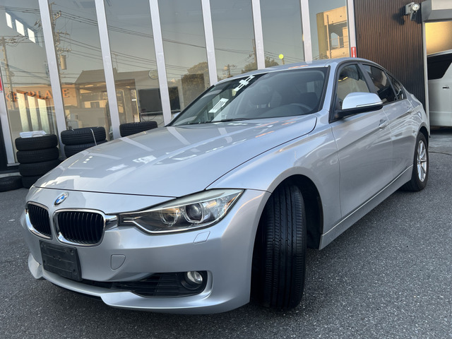 3シリーズセダン320i