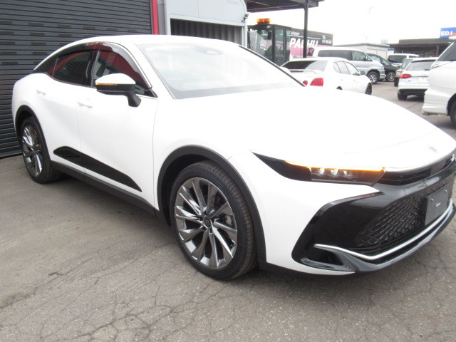 クラウンクロスオーバー2.5 G アドバンスト レザー パッケージ E-Four 4WD