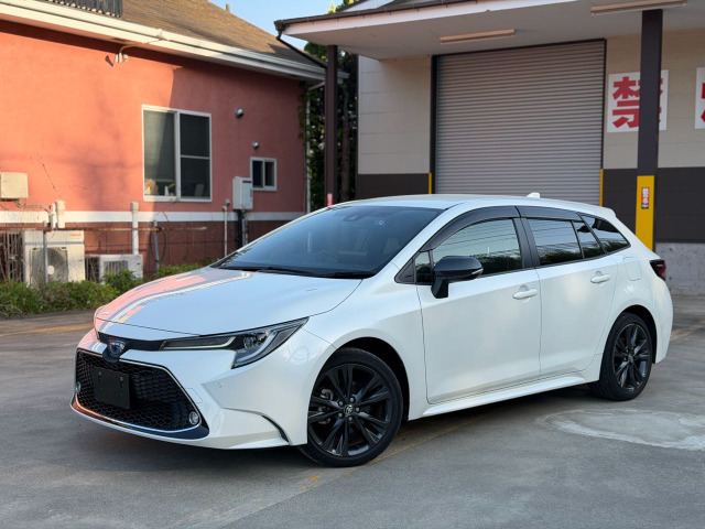 カローラツーリング1.8 ハイブリッド W×B