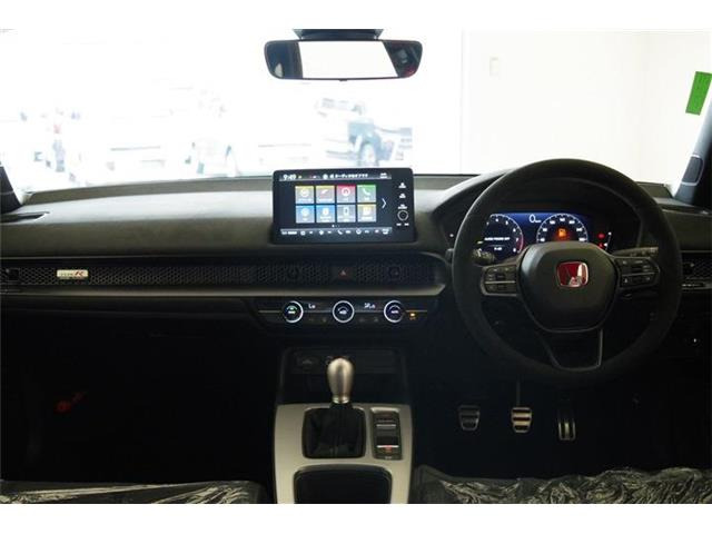 シビックタイプR2.0 レーシング ブラックパッケージ