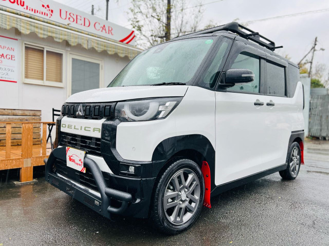 デリカミニT プレミアム 4WD