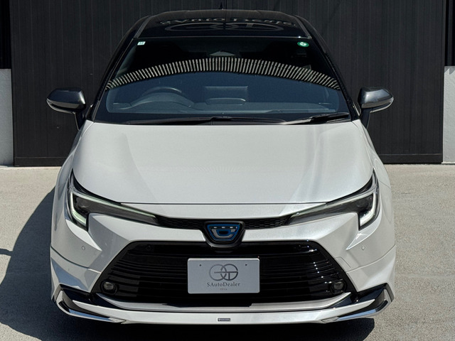 カローラツーリング1.8 ハイブリッド W×B