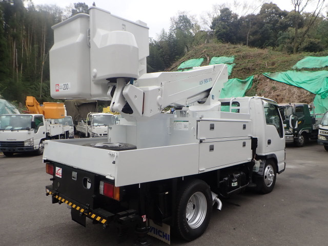 エルフ高所作業車