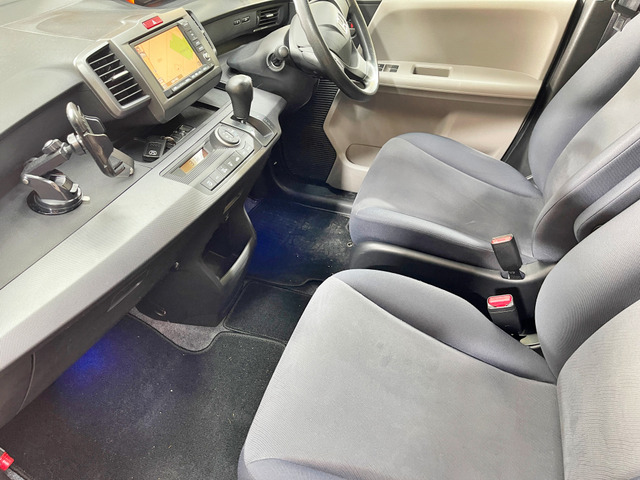 フリード1.5 G エアロ Lパッケージ 4WD