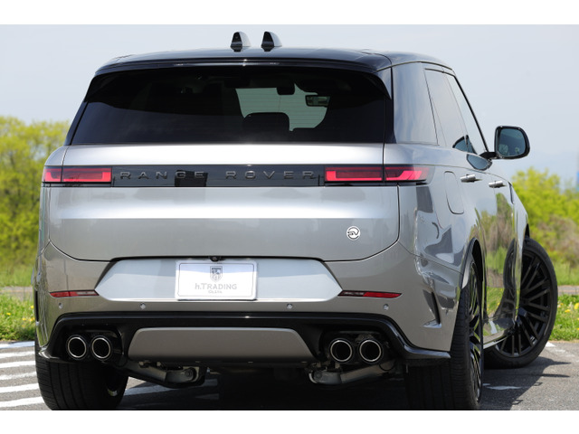 レンジローバースポーツSV エディション ワン 4.4L P635 4WD