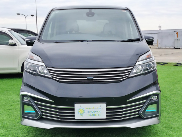 セレナ2.0 ライダー オーテック 30thアニバーサリー