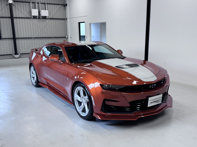 カマロビビッドオレンジ エディション