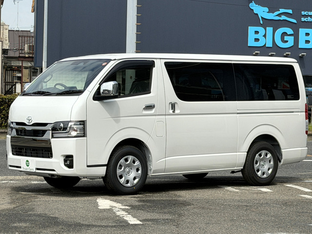 ハイエースバン