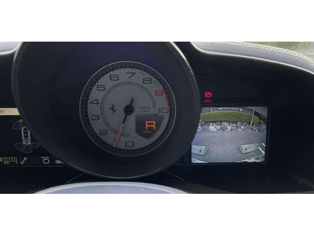 �z���C�g���u�J�E���^�[9���E�o�b�N�J����