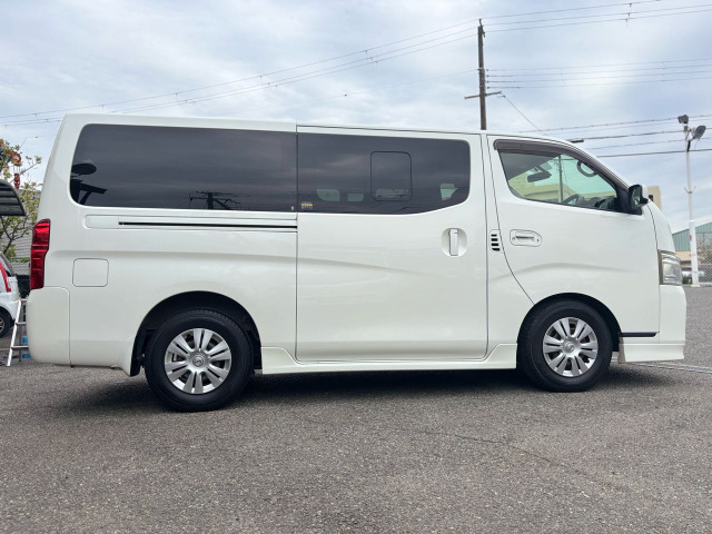 NV350キャラバン2.0 トランスポーター プレミアムGX ロング