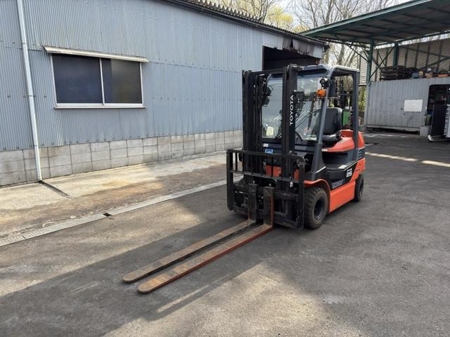 トヨタL&amp;F電動フォークリフト