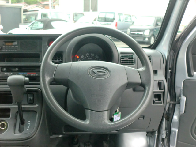 ハイゼットデッキバンベースグレード 4WD